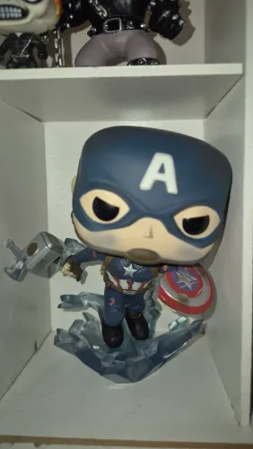 Funko POP Captão America com Mjölnir