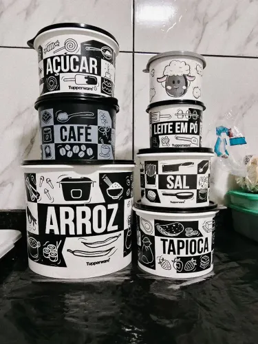 Tupperware de mantimentos