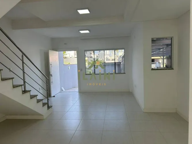 Aluguel Sobrado Triplex Ariribá Balneário Camboriú