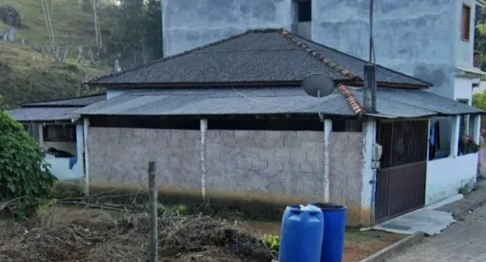 Vendo casa pedra roxa Ibitirama   240 mil