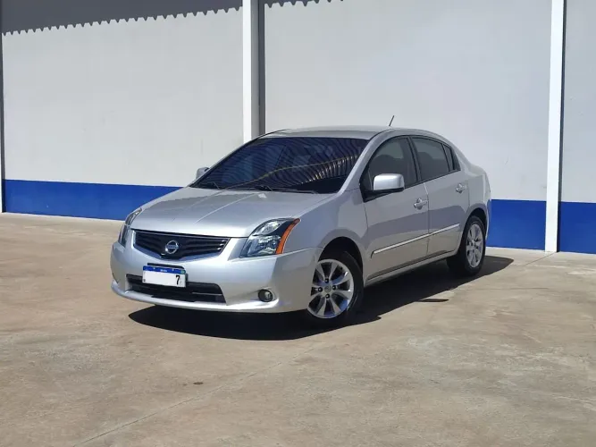 Nissan Sentra S 2.0/ 2.0 Flex Fuel 16V Aut. 2010
