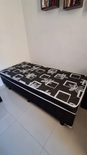 Cama de solteiro 