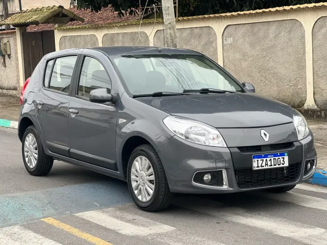 Renault Sandero Privilège Hi-flex 1.6 8V 5P 2013