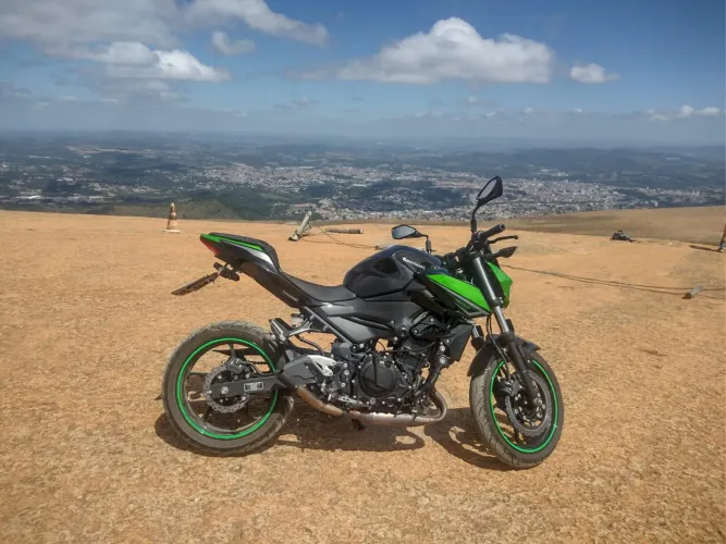 Kawasaki Z400 Impecável (Único Dono)