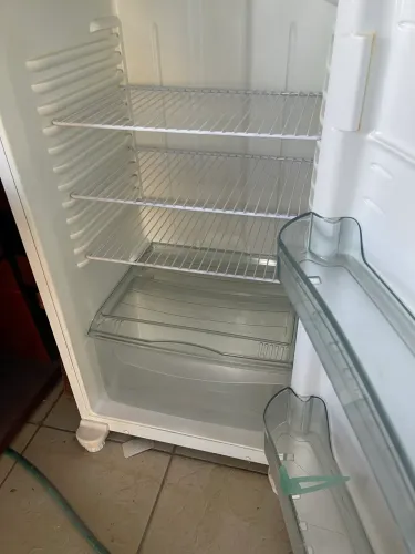 Vendo geladeira sistema frosfre