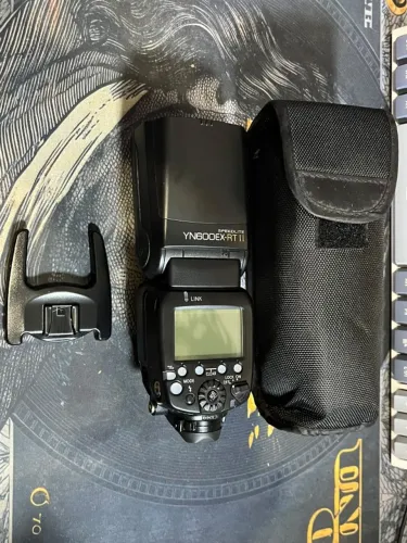 Flash Yongnuo YN600EX-RT II Speedlite TTL para Canon