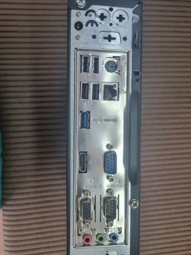 Mini computador para escritorio ou mercado super rapido +windows 11 (SEM MONITOR)