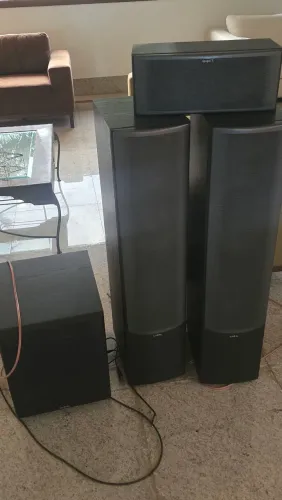 Caixas de som para home theater Infinity Systems