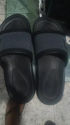 Vendo chinelo
