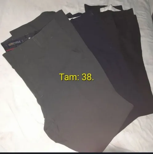 Calça social masculina.