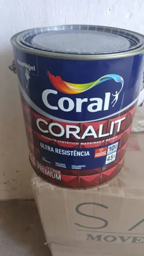 Vendo 2 galões de tinta para madeiras e metais.Cor branco .