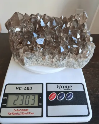 Drusa Fumê natural Peso 2,300kg. Tamanho 18 cm largura / 12 cm comprimento R$ 1230,00