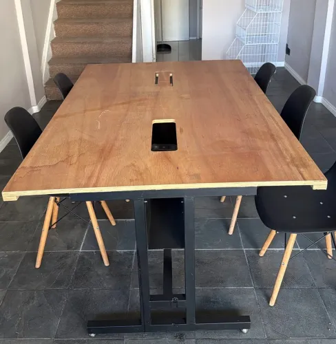 Mesa de reunião
