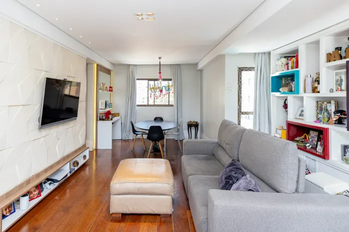 Apartamento para venda em Campo Belo com 3 quartos, sendo 1 suíte, 187m²