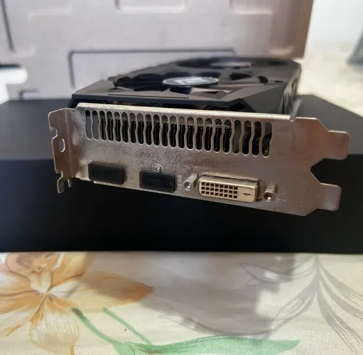 RX 580 - Redragon Power Color