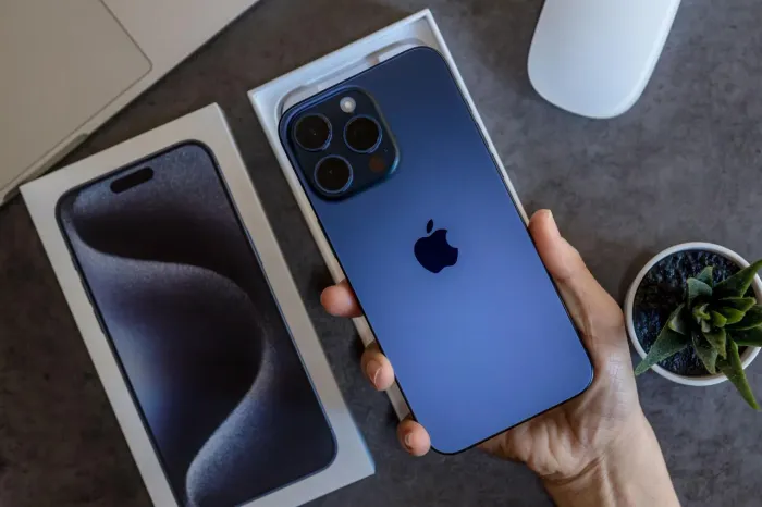 iPhone 15 pro max azul titânio