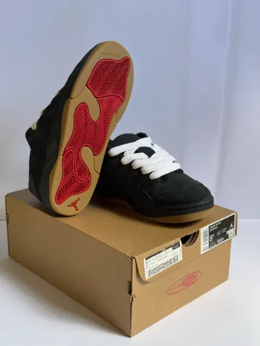 Jordan Session Preto
