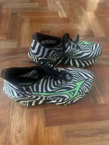 Tênis Mizuno Rebellion Pro Beta