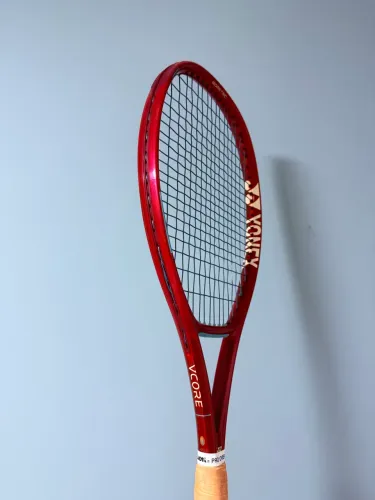 Raquete Yonex Vcore 100D L3