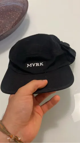 Boné Five panel MVRK