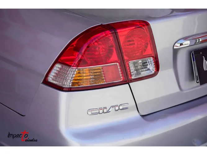 Honda Civic Sedan LX 1.7 16V 115cv Mec. 4P 2003
