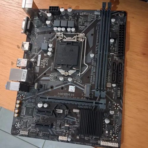 Placa mãe h410mh socket lga1200 funcionando perfeitamente