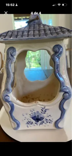 Porta velas estilo oriental em faiança, peça única pintada a mão e com marcas do tempo