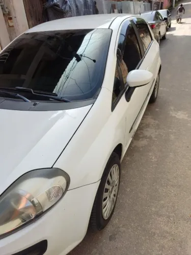 Fiat Punto Attractive 1.4 Fire Flex 8V 5P 2013