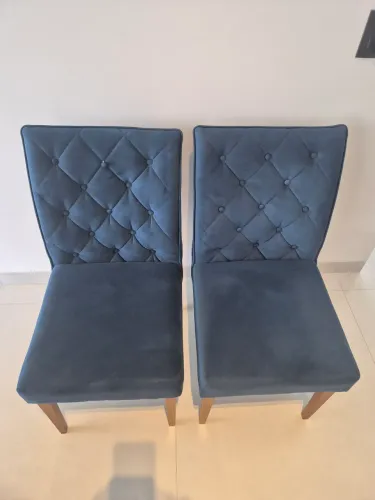 02 Cadeiras para mesa de jantar
