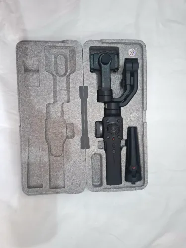 ZHIYUN Smooth 4 - modelo SMA04 - gimbal para celular