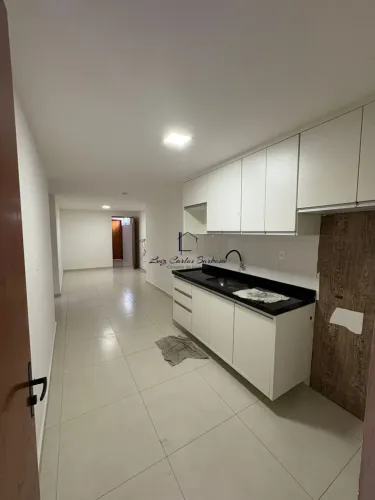Apartamento 2/4 centro de Lauro de Freitas.