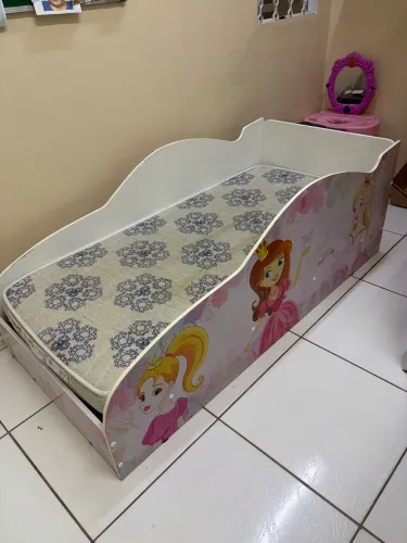 Cama Infantil - Tema Princesas