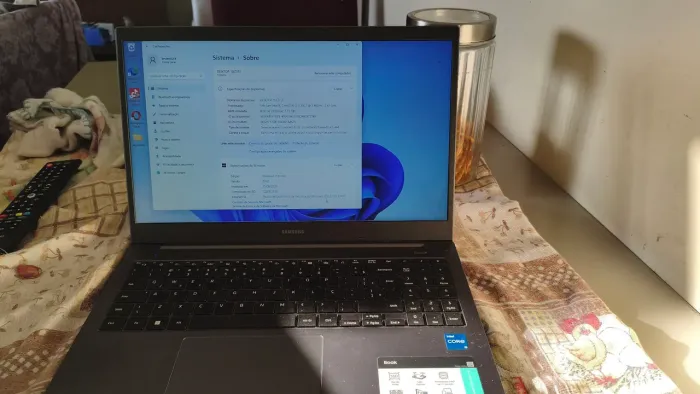 Notebook Samsung Book Intel Core i5 11ª Ger | 8GB RAM | SSD 256GB | Caixa e Nota Fiscal