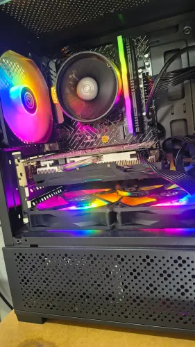RYZEN 3 5300g + RX 580 8GB