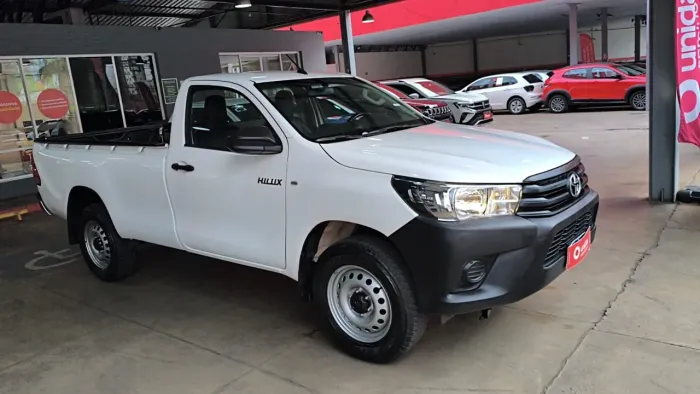 Toyota Hilux CS 4X4 2.8 TDI Diesel Mec. 2024