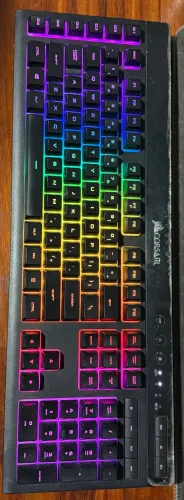 Teclado Gamer Corsair K57 POUQUÍSSIMO USO! com plástico de fábrica - topo da imagem
