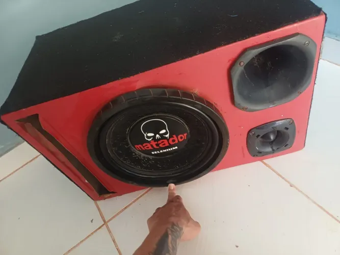Vendo caixa de som com corneta e tweeter * aceito proposta