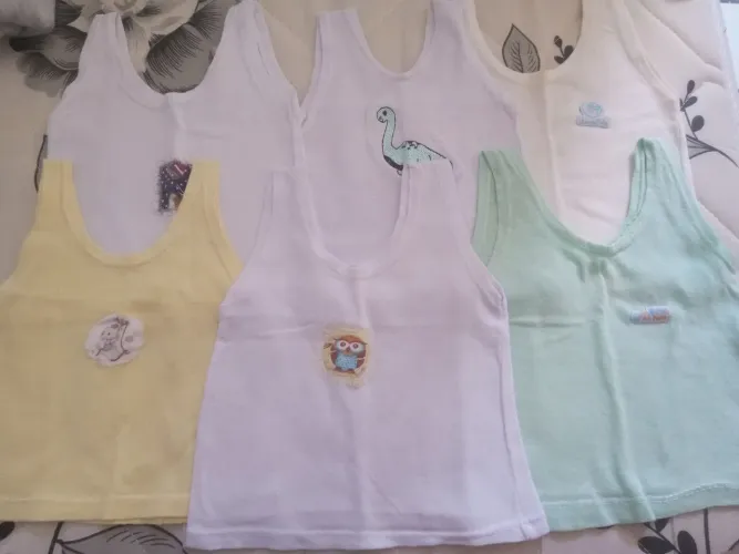 Doação: roupas de bebê para menino.