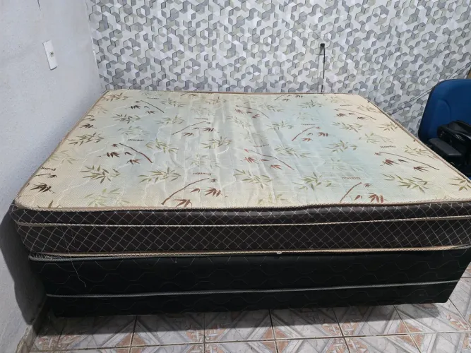Cama box + colchão molas 