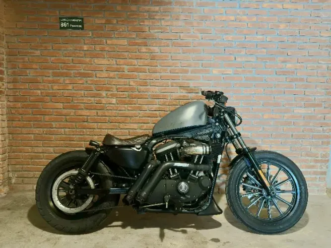 XL 883N CUSTOM