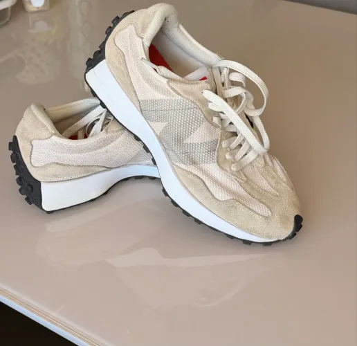 NEW BALANCE THE INTELLIGENT CHOICE