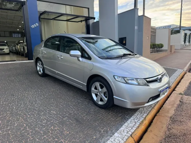 Honda Civic Sedan LXS 1.8/1.8 Flex 16V Aut. 4P 2008