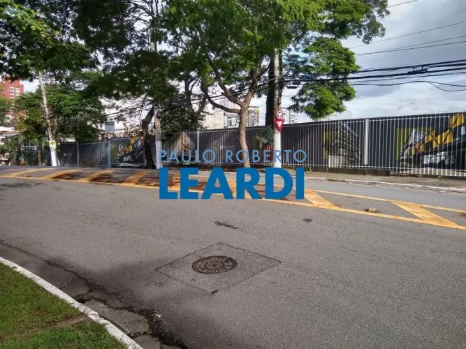 TERRENO - ALTO DE PINHEIROS - SP