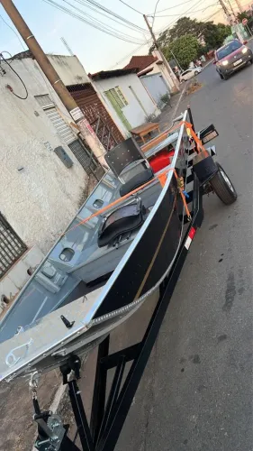 BARCO MARRECO 5 MT / CARRETA / MOTOR MERCURY 15HP