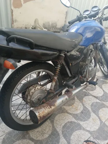 Moto titan 