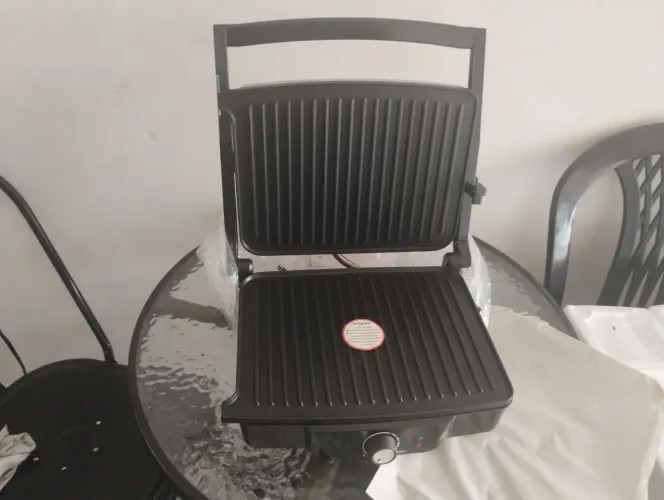 Grill versátil