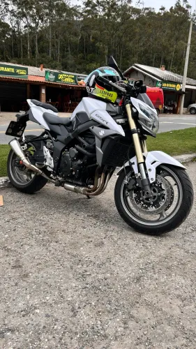 GSR 750 2015 impecável