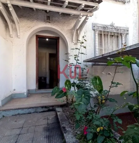 Casa à venda na cidade de São Paulo-SP, bairro Liberdade: 3 quartos, 2 banheiros, 1 vaga d