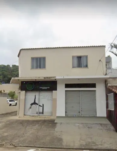 Amplo apartamento 1/4 na principal rua do bairro Marilândia, perto de tudo!
