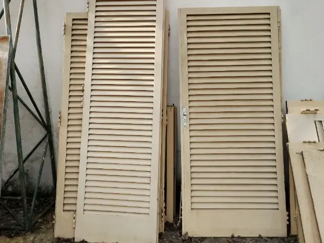 6 folhas de portas de ferro